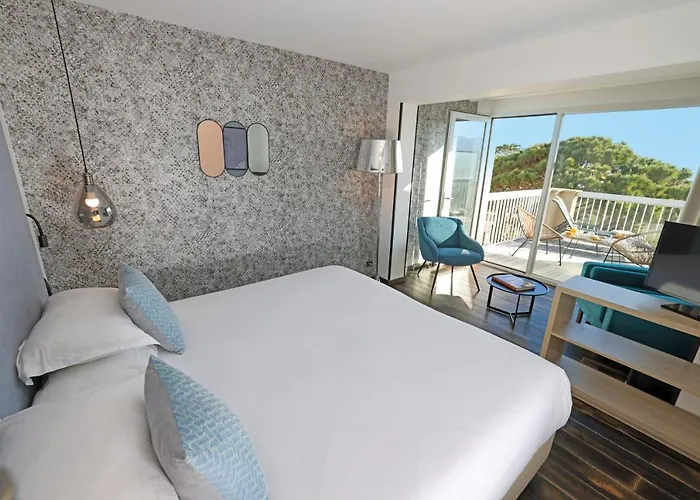 Hotel Onda Calvi (Corsica)