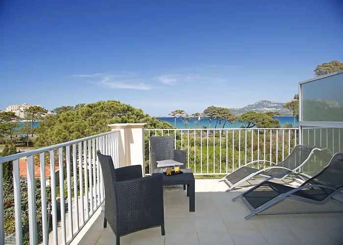 Hotel Onda Calvi (Corsica)