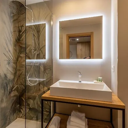 Hotel Onda Calvi (Corsica)