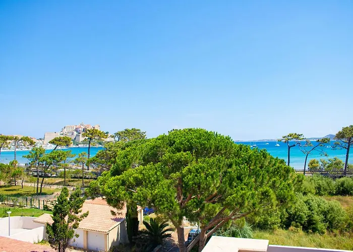 Onda 3* Calvi (Corsica)